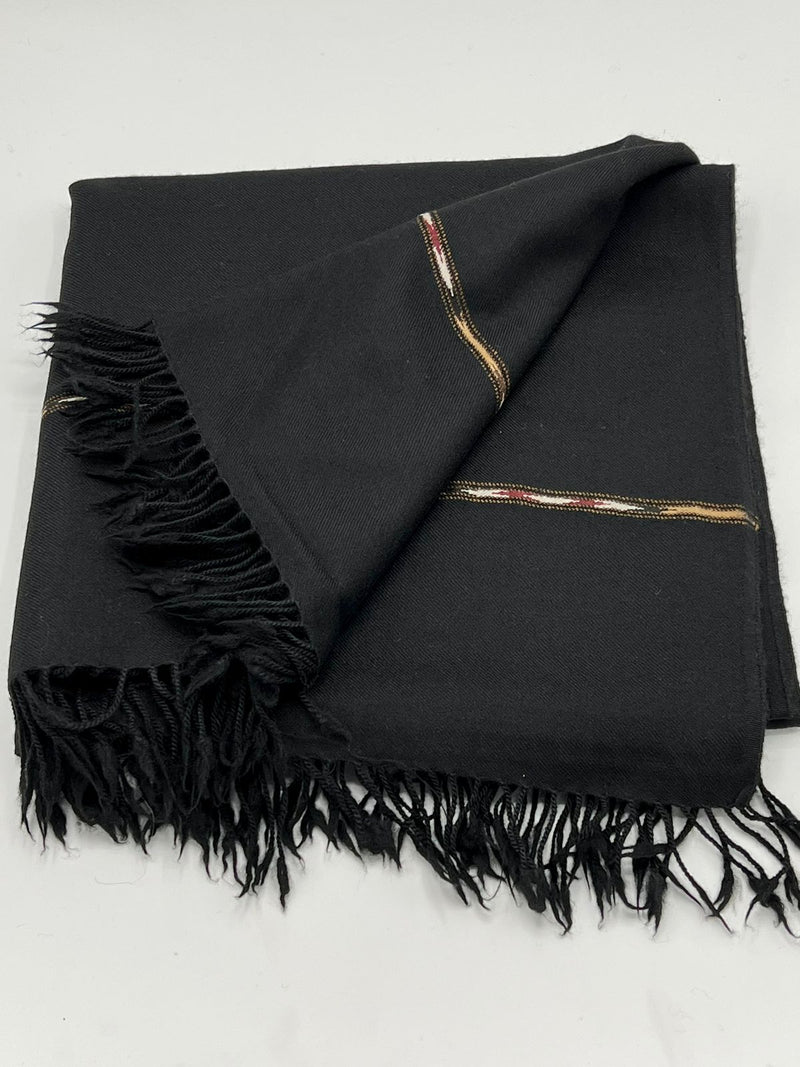 specaial blackl shawl  100 woolen and handmade