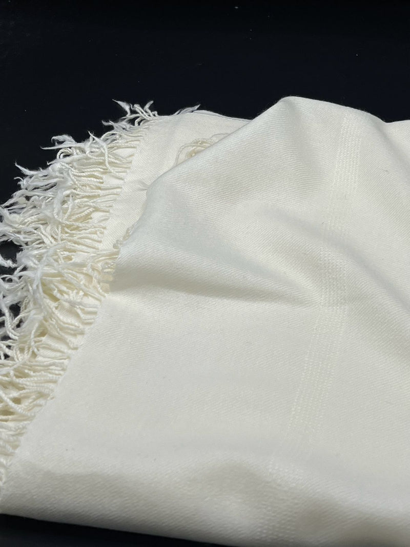 specaial plain white shawl  100 woolen and handmade