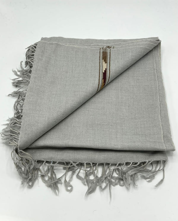 sahidar gray shawl (handmade and woolen light weight)